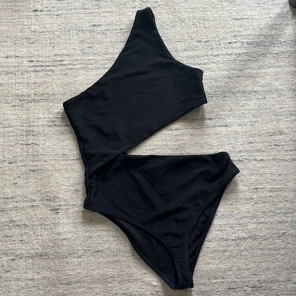 Beach Riot Celine One Piece in Black
